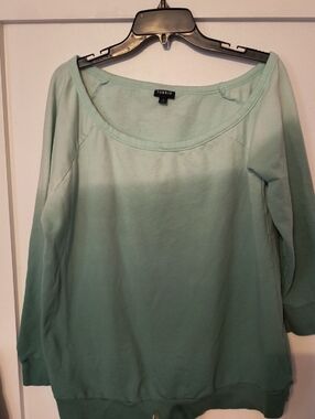 torrid Size 2 mint ombre Off-shoulder pullover